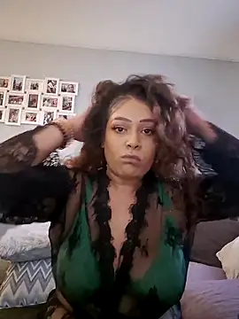 BubblesLovexox online show from October 25, 4:25 pm