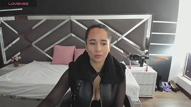 ScarlettParker online show from November 1, 12:42 pm