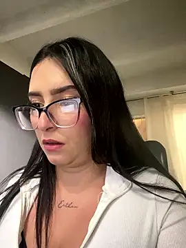 Kloe Novoa online show from January 6, 5:38 pm