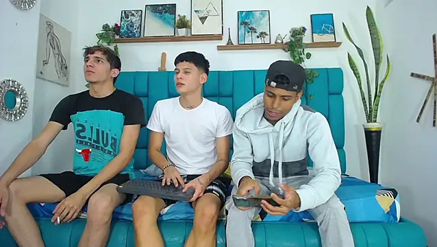 Hot Boys Latinos X online show from November 13, 10:09 pm