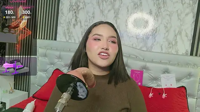 WhitneySweet online show from February 6, 12:08 pm