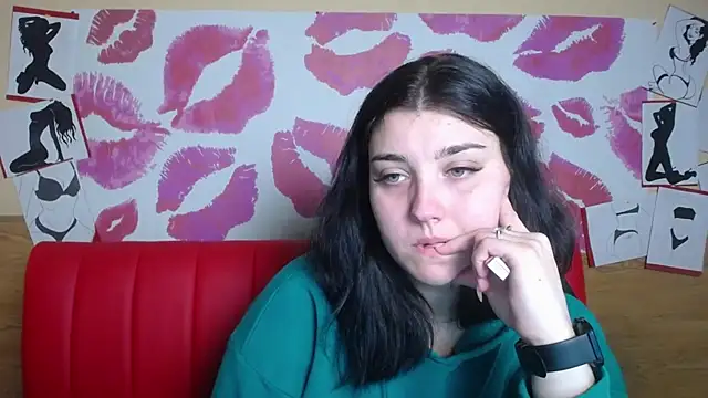 ScarletCargo online show from December 15, 6:18 am