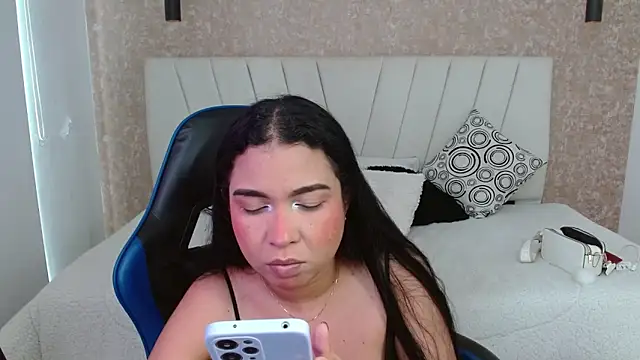 AliceSmity  online show from February 15, 6:07 pm