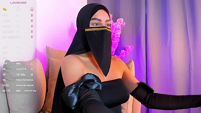 shaima   online show from December 18, 9:30 pm