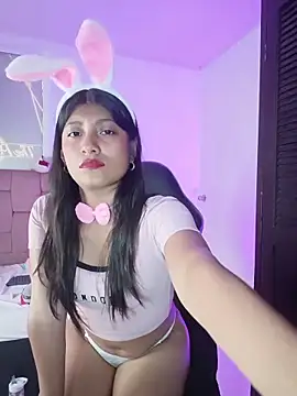 YeseniaRodriguez3 online show from April 2, 1:41 pm