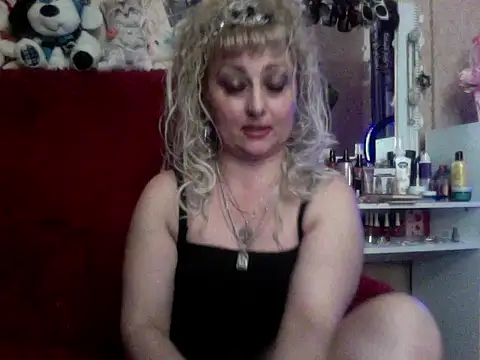 xHot Amazonq online show from October 29, 12:59 am