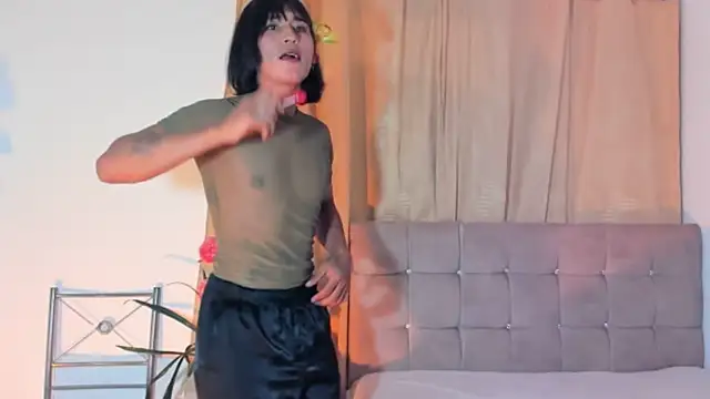 nahomi28  online show from November 3, 4:55 pm