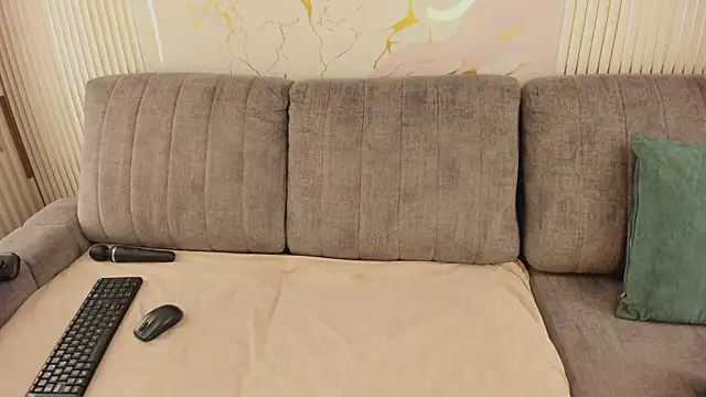 NhoanBrunette online show from February 11, 2:51 pm