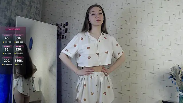 miragge  online show from November 2, 1:09 am