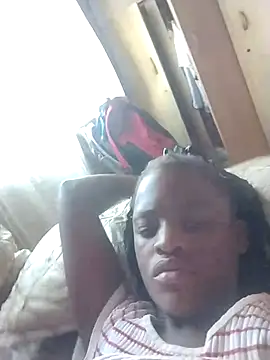 Blondecurv24 online show from October 31, 1:37 pm