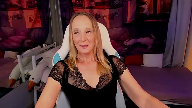 ScarlettPalmer online show from July 18, 10:40 am