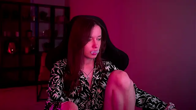 EmilyWade online show from January 7, 12:19 pm