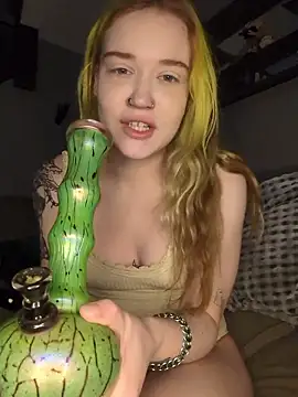 mattiethebaddieee online show from January 12, 3:23 am