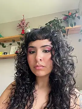SugarTroubl33 online show from August 2, 2:42 pm