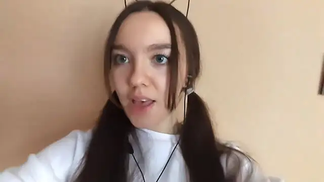 Kimixoo online show from November 8, 9:58 am