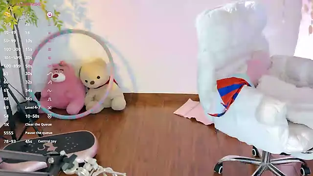 Yiluo95 online show from June 13, 4:59 pm