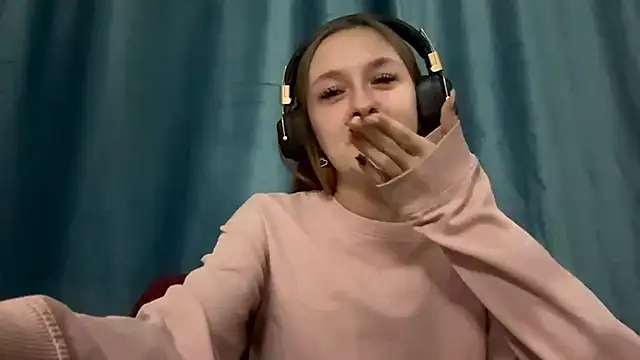 HOTBellakle online show from November 4, 3:17 pm