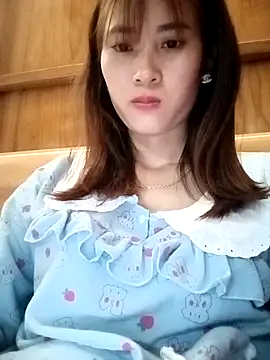 Em xinh01 online show from March 2, 4:56 am