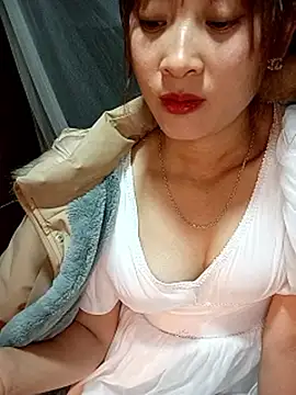 Em xinh01 online show from March 12, 2:42 pm