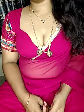 shreyareddy99 online show from May 12, 4:46 pm