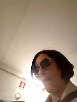 Piediniecollant online show from March 30, 10:15 am