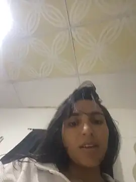 zui luu online show from October 30, 7:15 pm