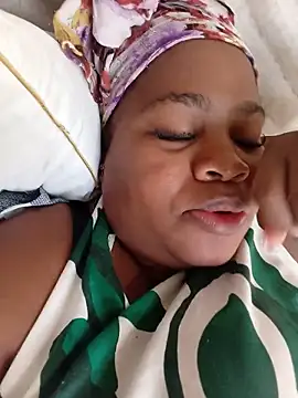 ThickLeeyanaXX online show from May 17, 7:07 am