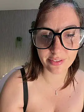 MysteryGirl   online show from June 2, 7:53 am