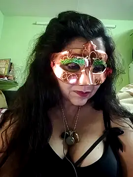 LOVE  RANI online show from November 5, 8:03 pm