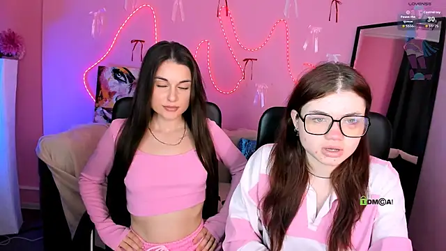 isabel wave online show from April 12, 9:12 am