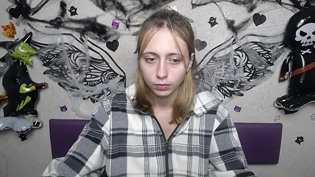 TracyLll online show from November 11, 1:41 pm