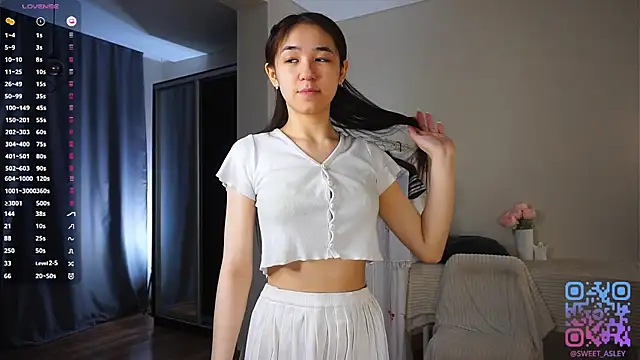 KiraAbling online show from February 22, 3:46 pm