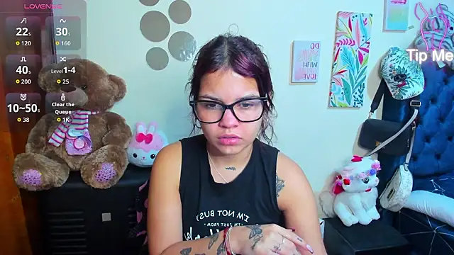 Emma boo online show from February 3, 1:49 pm