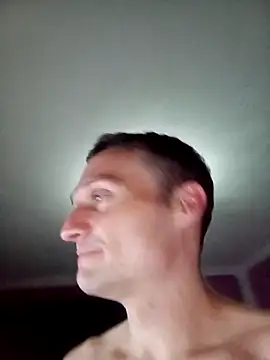 Caliguy36 online show from November 14, 10:10 pm