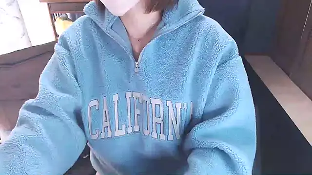 YUNONNON online show from January 17, 2:19 am