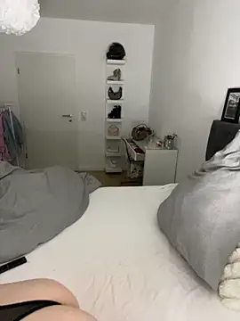 kimkatyrides online show from December 1, 4:42 pm