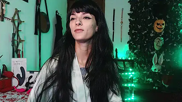 CarrieBurton online show from November 8, 7:30 pm