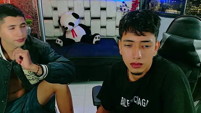 darwinandbrayann online show from November 7, 3:34 am