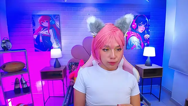 roseefancy19 online show from April 14, 11:43 am