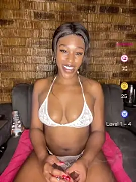 SP1CY MOMMY online show from June 3, 6:13 pm