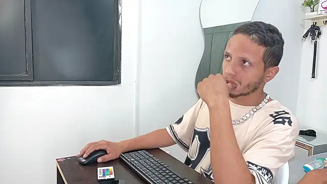 DamianandEva online show from July 1, 12:48 pm