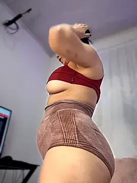 Natural BIGASS Nina online show from March 22, 7:20 pm