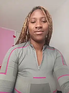 EvonyFoxxx online show from March 12, 10:34 pm