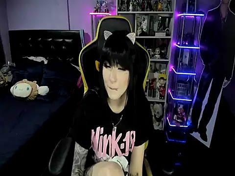 Yummy dark online show from November 2, 5:55 am