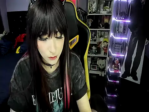 Yummy dark online show from November 14, 7:08 am