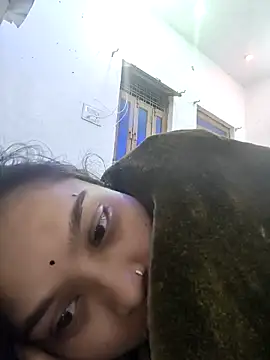 Cute Arushi online show from November 22, 10:01 pm