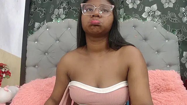 valentinavega18x online show from January 8, 5:22 am