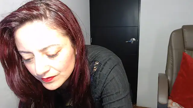 kristelltender1 online show from July 24, 11:01 pm