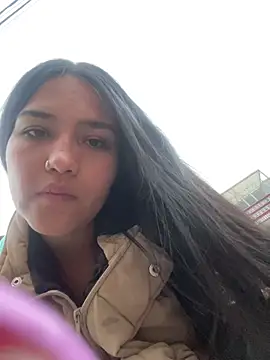 Samantha firee online show from December 16, 11:05 am