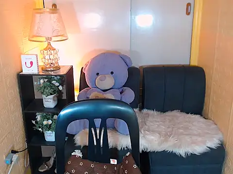 transSTARprincess online show from February 7, 1:31 am